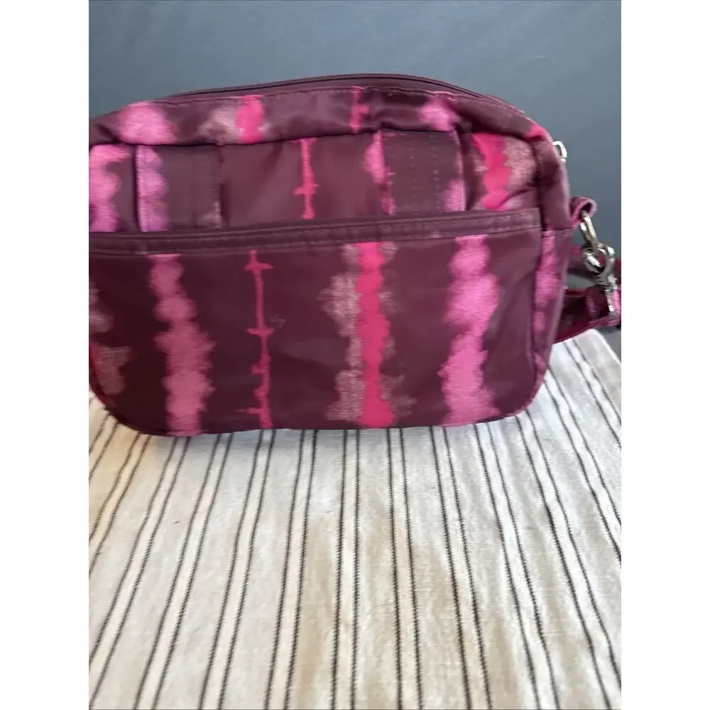 lug pink magenta